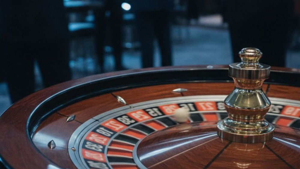 Lucky 9 Rules Compared: Casino vs Online Play